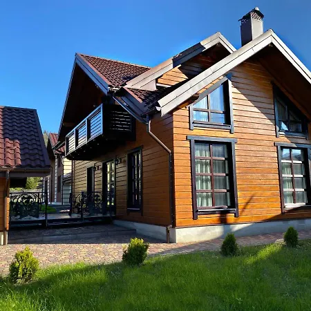 Hostynnyy Dvir & Slawske