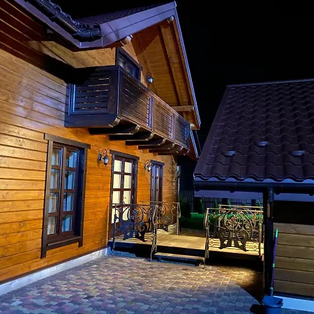 Hostynnyy Dvir & Vila Slavske