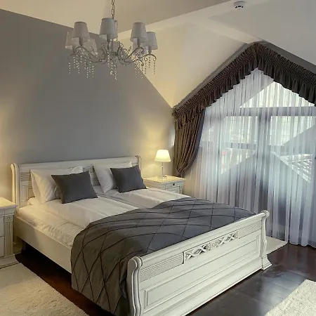 Villa Hostynnyy Dvir & Slavske