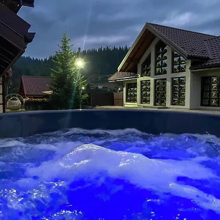 Villa Hostynnyy Dvir & Slawske