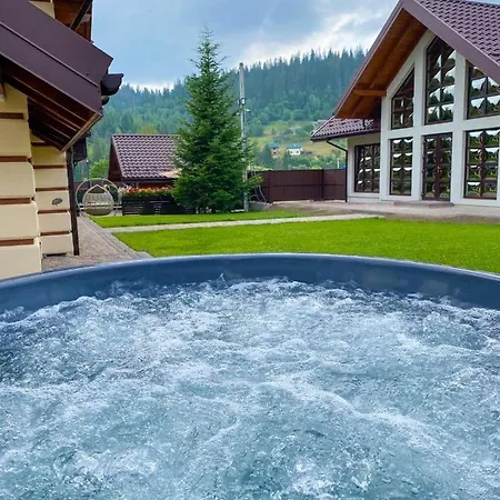 Villa Hostynnyy Dvir & Slawske