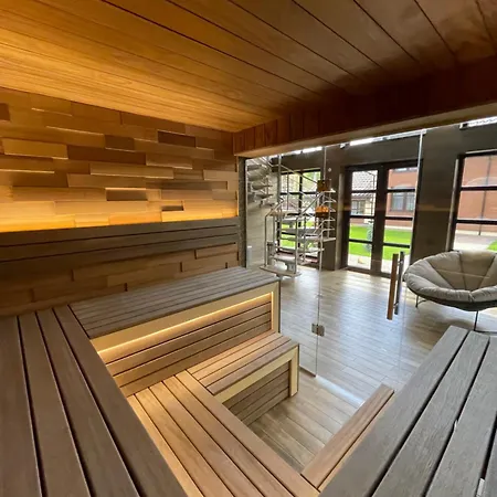 Villa Hostynnyy Dvir & *