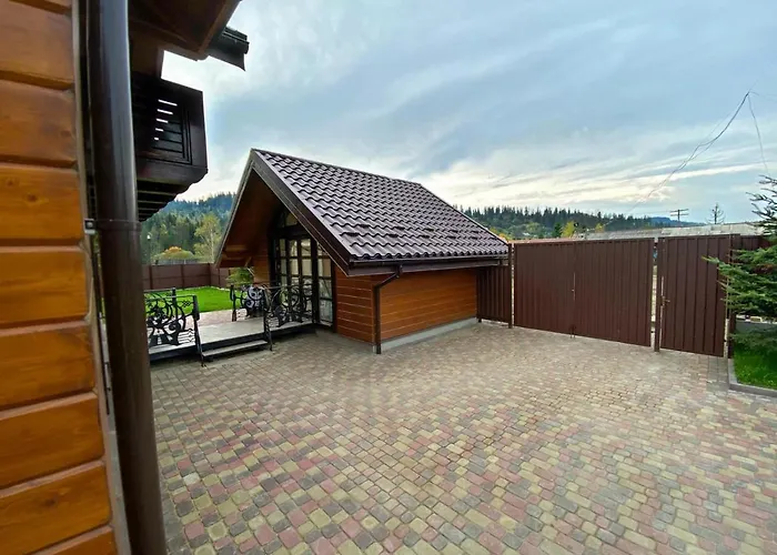 Villa Hostynnyy Dvir & Slavske